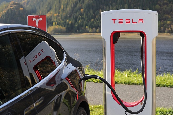 Σε αυτήν τη χώρα η Tesla είναι η «βασίλισσα» των ηλεκτρικών αυτοκινήτων