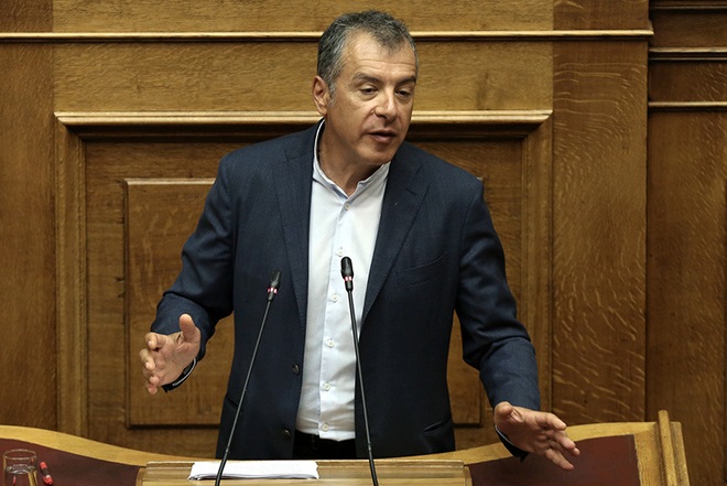 Θεοδωράκης: Αν φύγει ο Καμμένος από την κυβέρνηση πάμε σε εκλογές