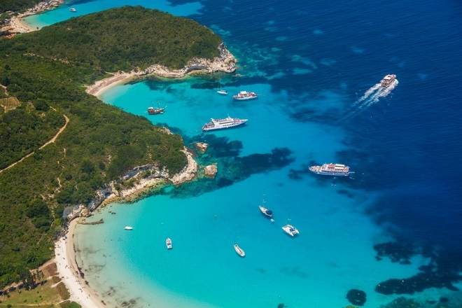 The Sunday Times Travel Magazine: Αφιέρωμα-ύμνος στα ελληνικά νησιά