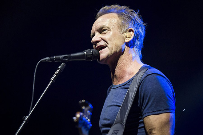 Sting: Οι Έλληνες μας έδειξαν πώς να αντιμετωπίζουμε τους πρόσφυγες όταν άλλοι έφτιαχναν τείχη