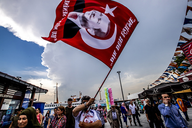 Στην τελική ευθεία για τις εκλογές στην Τουρκία – Τί ρόλο θα παίξει η ψήφος των νέων;