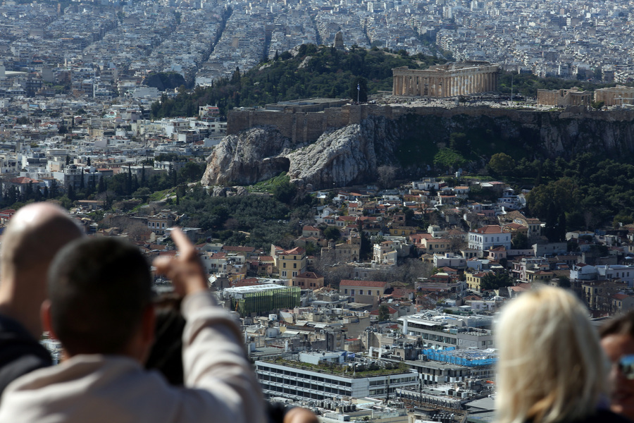 Τουριστική Αθήνα: Πώς από απλά μια στάση για τα νησιά περνά στο city break