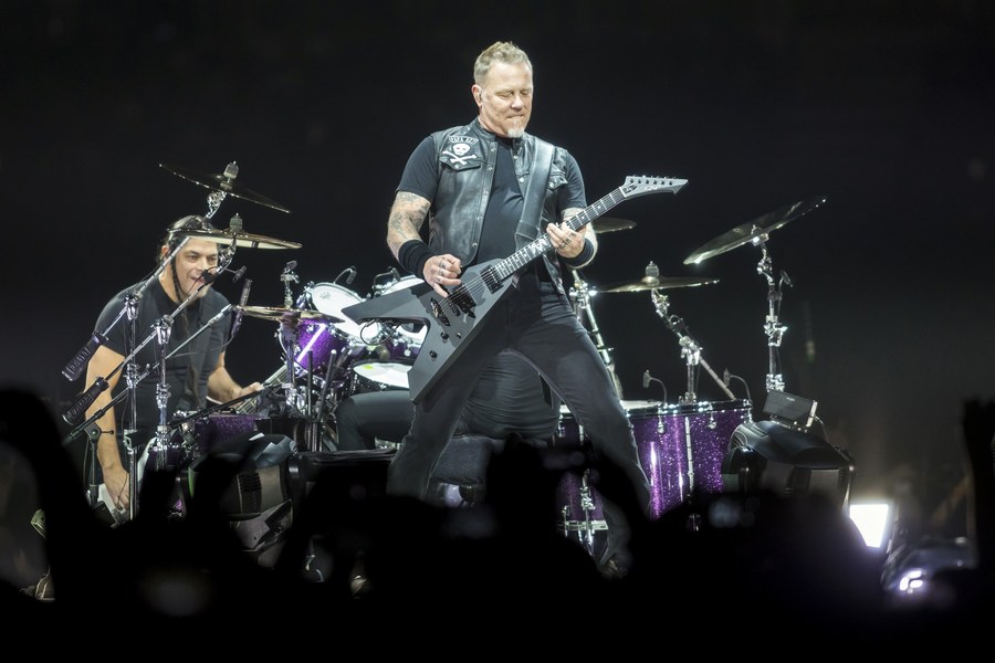 Δωρεά ύψους 250.000 ευρώ από τους Metallica σε ογκολογικό παιδικό νοσοκομείο της Ρουμανίας