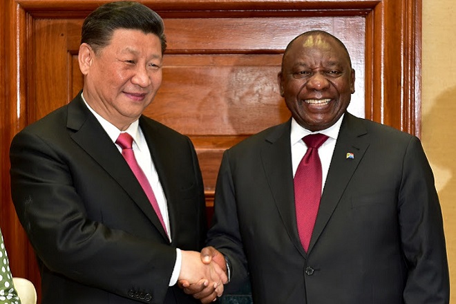 Η Κίνα υπόσχεται να επενδύσει 14,7 δισ. δολάρια στη Ν. Αφρική