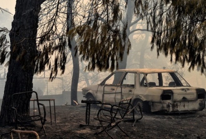 Κορυφώνεται η αγωνία για τους αγνοούμενους – Ξεπερνούν τους 80 οι νεκροί