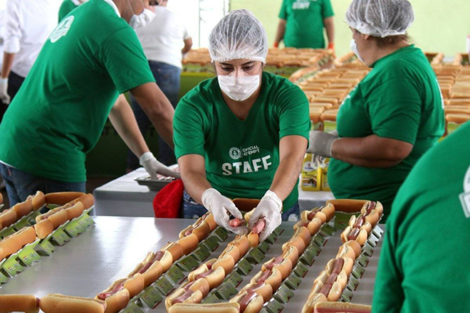 Ρεκόρ Γκίνες από… τη μεγαλύτερη σειρά χοτ ντογκ στον κόσμο