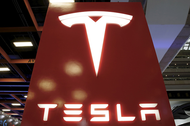 Πόσα χιλιάδες αυτοκίνητα κατασκεύασε η Tesla ώστε να ξεπεράσει τους στόχους παραγωγής της