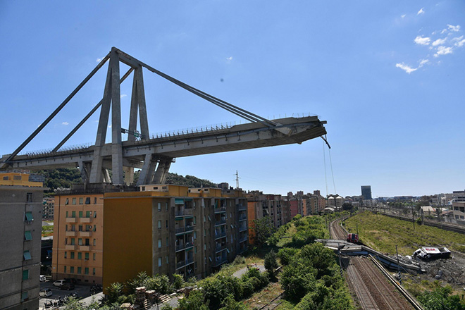 Σάλος στην Ιταλία: Μελέτη προειδοποιούσε από πέρυσι για πιθανά προβλήματα στη γέφυρα Μοράντι