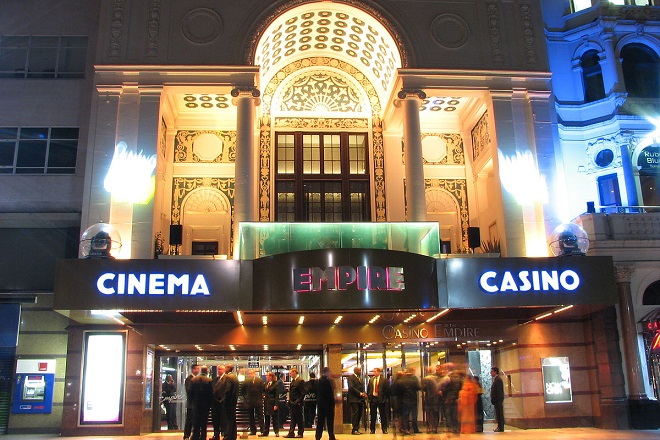 Σώθηκε από κατεδάφιση το ιστορικό Empire Cinema του Λονδίνου