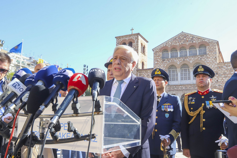 Μήνυμα Παυλόπουλου στην Άγκυρα: Δικαίωμα της Ελλάδας η επέκταση της αιγιαλίτιδας ζώνης της