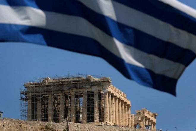 Bloomberg: «Βουνό» οι κίνδυνοι για την Ελλάδα το 2019