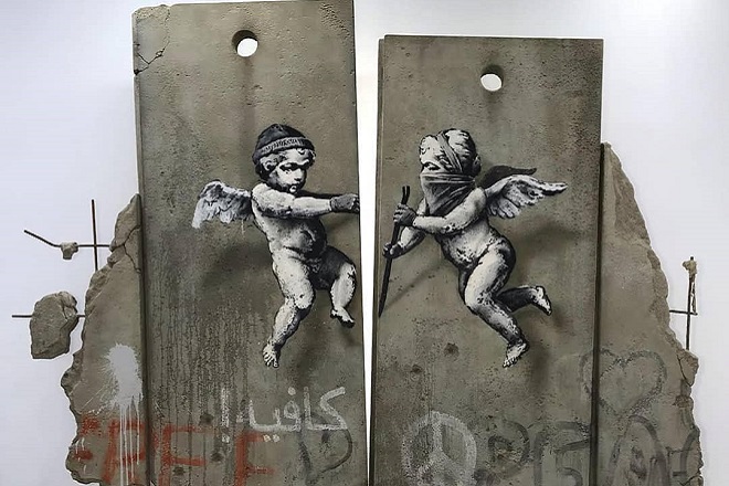 Ο Banksy προκαλεί ξανά, αυτή την φορά στο World Travel Market