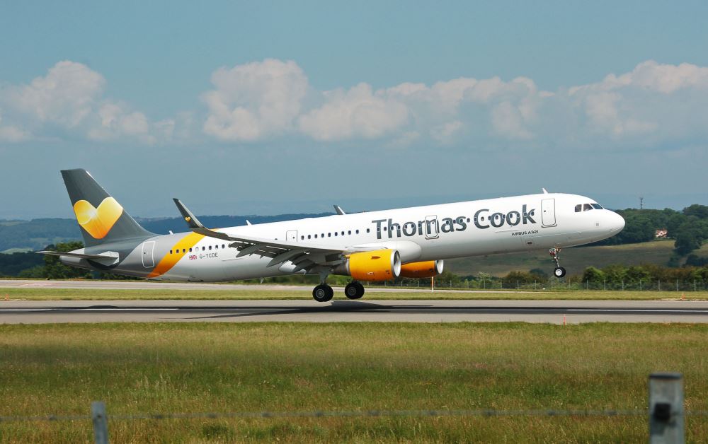 Thomas Cook: Σημαντική βουτιά για τη μετοχή και μείωση της αξίας της εταιρείας