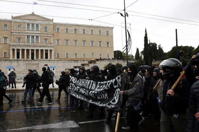 Ολοκληρώθηκε το μαθητικό συλλαλητήριο στη μνήμη του Αλέξη Γρηγορόπουλου – Ανοιχτοί οι σταθμοί του μετρό