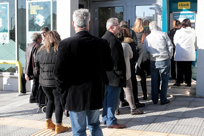 Περισσότερα από 1,6 εκατ. νοικοκυριά υπέβαλαν αίτηση για το κοινωνικό μέρισμα