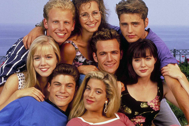 Στα σκαριά η τηλεοπτική επαναφορά του «Beverly Hills 90210»