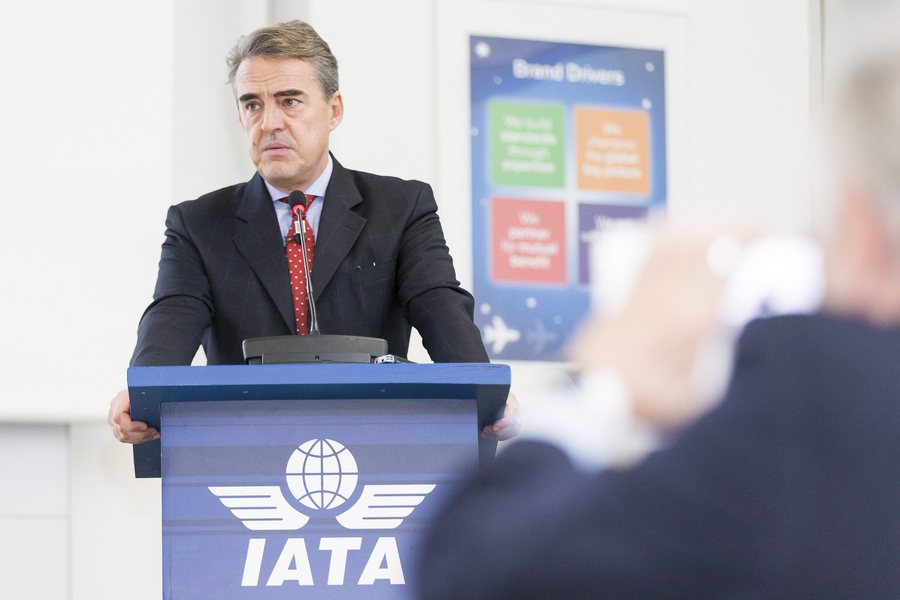 Προειδοποίηση της IATA: Ένα άτακτο Brexit θα φέρει καθυστερήσεις και ακυρώσεις πτήσεων