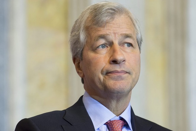 Dimon (JP Morgan): Η υποβάθμιση των ΗΠΑ από τη Fitch είναι γελοία και άνευ σημασίας