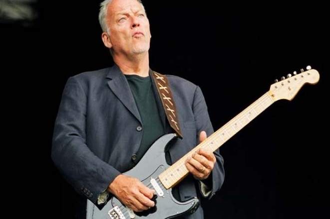 Ο Ντέιβιντ Γκίλμουρ των Pink Floyd βγάζει σε πλειστηριασμό 120 κιθάρες του