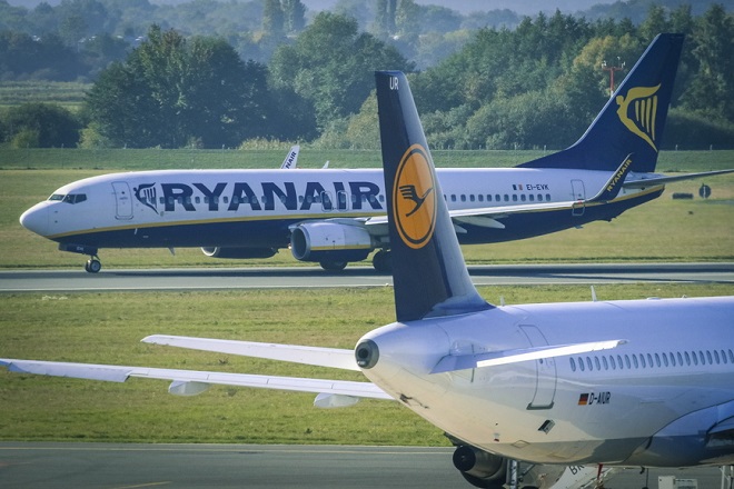 Επιστροφή στα κέρδη για τη Ryanair