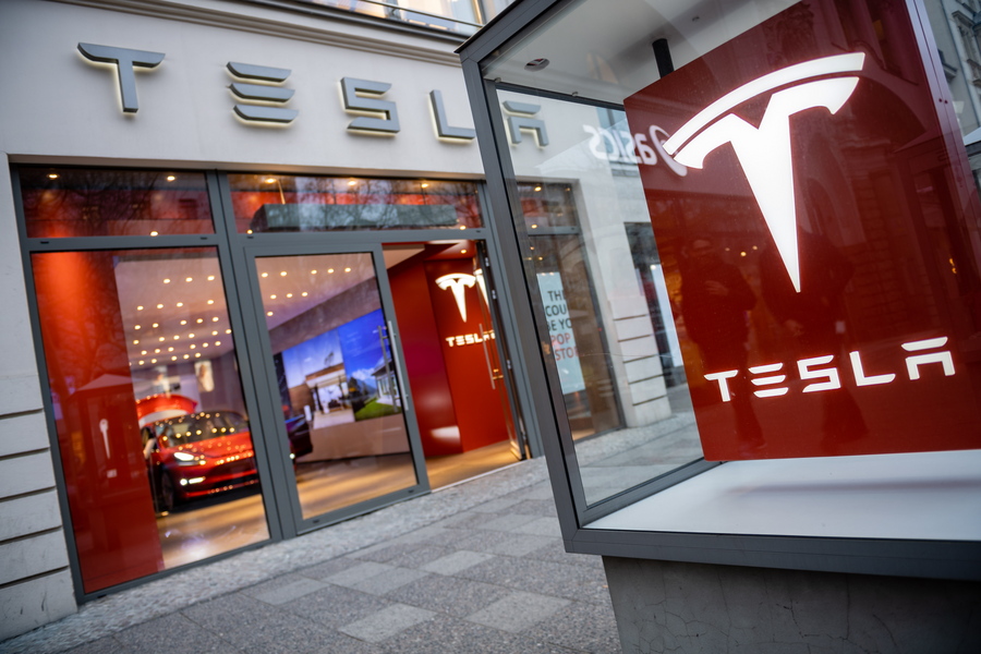 Η Tesla ξάφνιασε και σημείωσε κέρδη-έκπληξη το τρίτο τρίμηνο του 2019