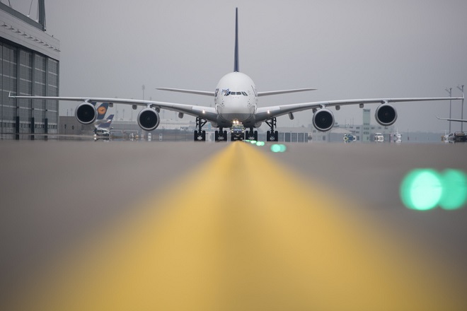 Η Fraport αναστέλλει τη δραστηριότητά της στη Ρωσία – Η Hermès κλείνει προσωρινά τα καταστήματά της