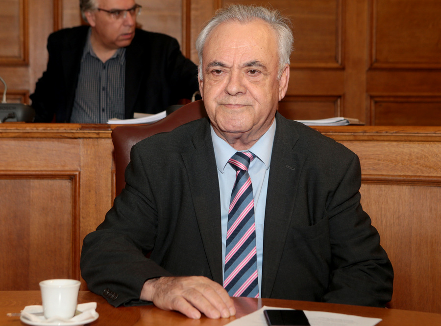 Έστειλε… «συντροφικούς χαιρετισμούς» ο Δραγασάκης: Παραιτήθηκε από την ΚΕ του ΣΥΡΙΖΑ