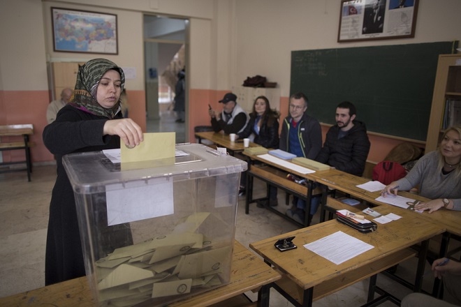 Στις 20.000 ψήφους η διαφορά υπέρ Ιμάμογλου στην Κωνσταντινούπολη