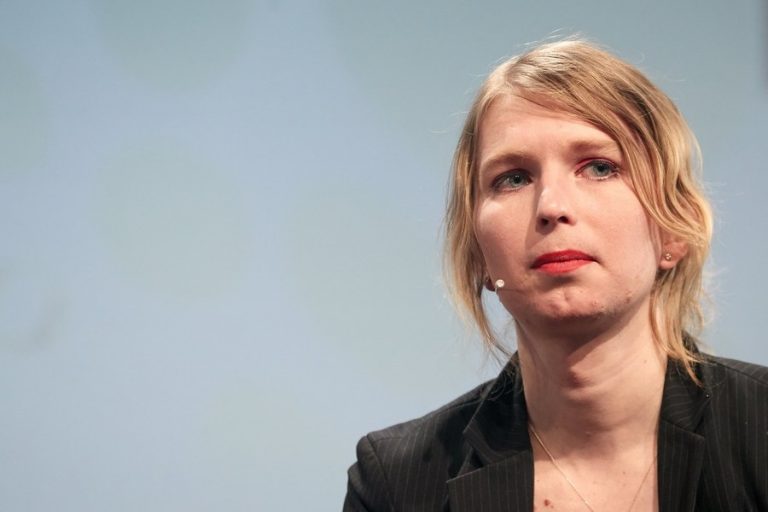 Τσέλσι Μάνινγκ: Προτιμά τη φυλακή από το να καταθέσει κατά του Ασάνζ