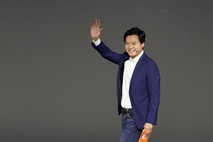 Το ασύλληπτο μπόνους που θα λάβει ο ιδρυτής της Xiaomi
