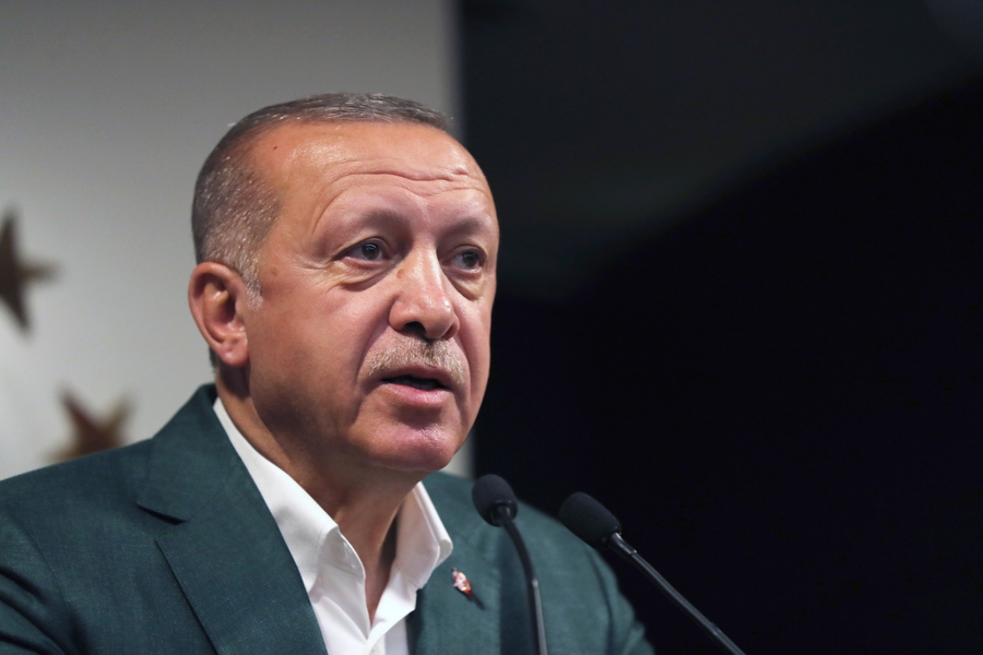 Ο Ερντογάν απειλεί με ρωσο-τουρκική σύγκρουση στη Λιβύη