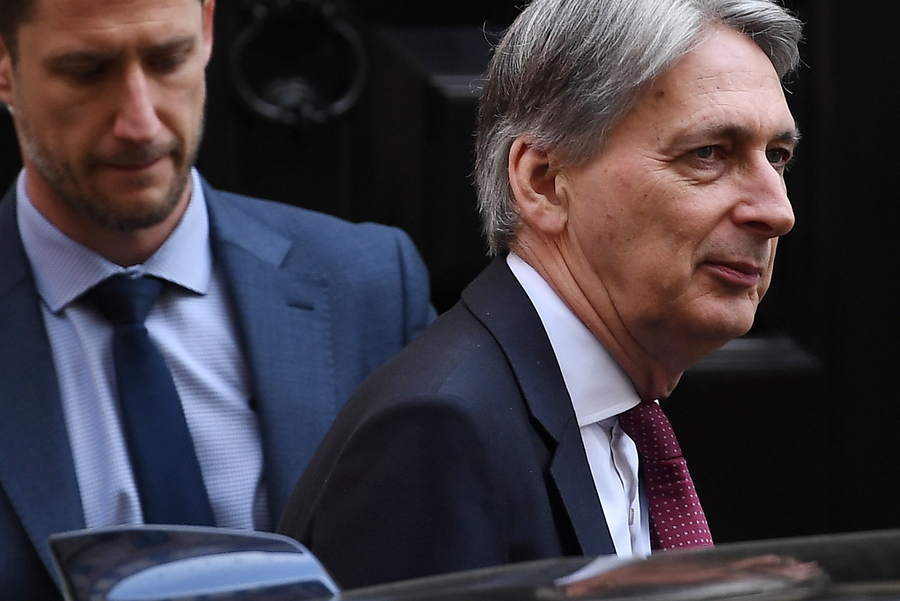 Βρετανός Υπουργός Οικονομικών: «Πολύ σημαντική αβεβαιότητα για τη μελλοντική τροχιά της οικονομίας» λόγω Brexit