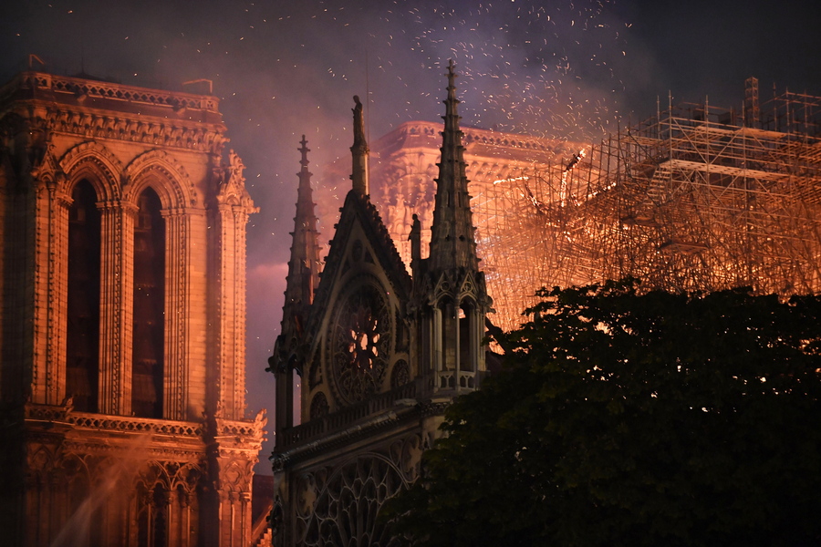 Τα σχέδια της «νέας» Παναγίας των Παρισίων παρουσιάζει εντυπωσιακό βίντεο