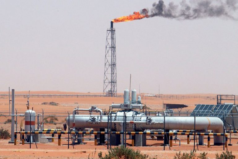 Η IPO της Aramco στο χρηματιστήριο θα βοηθήσει τη χώρα να αφήσει το πετρέλαιο στο παρελθόν, δηλώνει ο υπουργός Οικονομικών