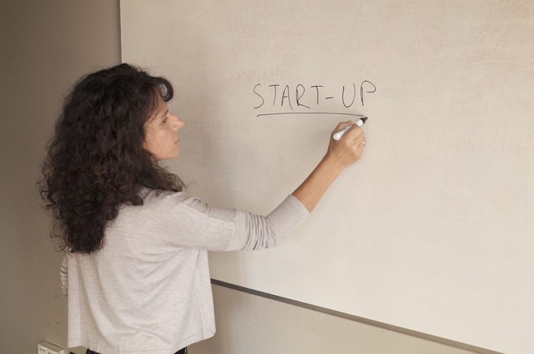 «Start-up Ελλάδα»: H νέα σειρά ντοκιμαντέρ της COSMOTE TV για την ελληνική επιχειρηματικότητα