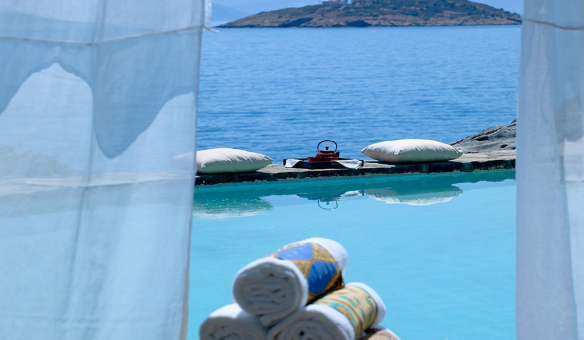 Αυτά είναι τα καλύτερα παραθαλάσσια ξενοδοχεία της Μεσογείου