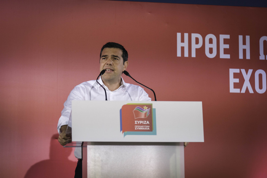 Ο Αλέξης Τσίπρας στην προεκλογική συγκέντρωση στο Αιγάλεω