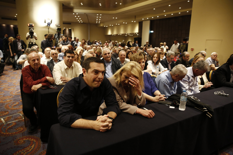 H μετάθεση των εκλογών στις 7 Ιουλίου ξεσηκώνει πολιτική θύελλα