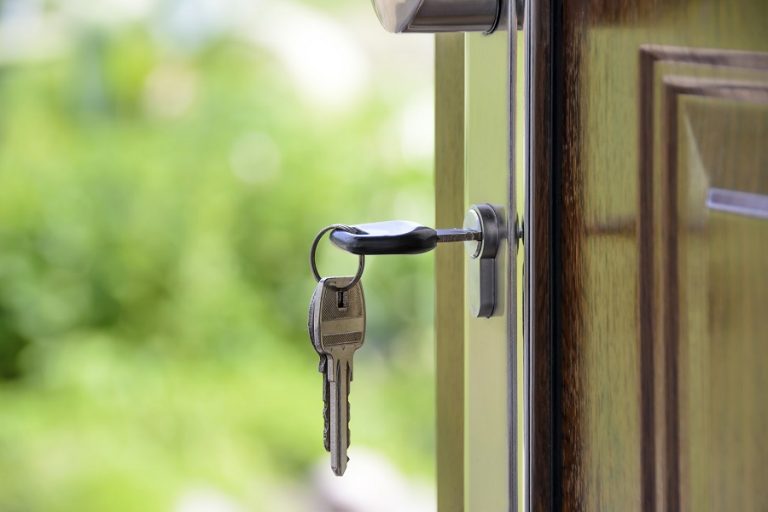 Εurostat: Πότε εγκαταλείπουν το πατρικό σπίτι οι Έλληνες και οι υπόλοιποι Ευρωπαίοι