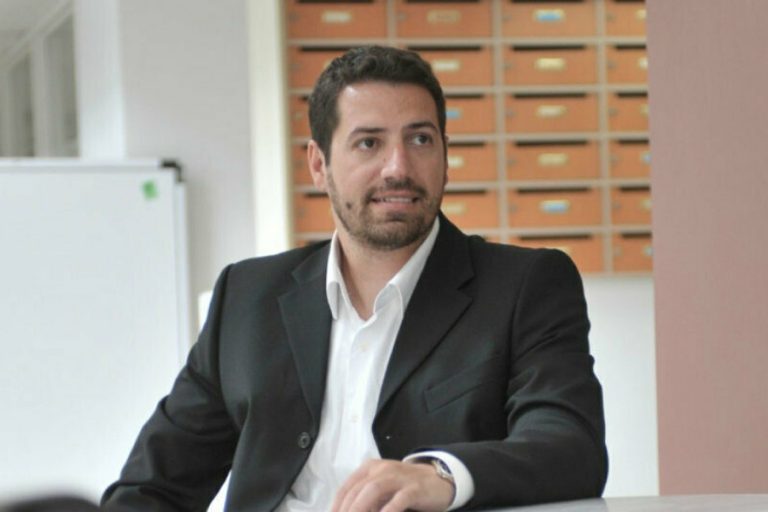 Α. Χαλαμανδάρης στο Βusiness Monitor: Η Samsung επενδύει στην χώρα μας, στηρίζοντας τους Έλληνες επιστήμονες