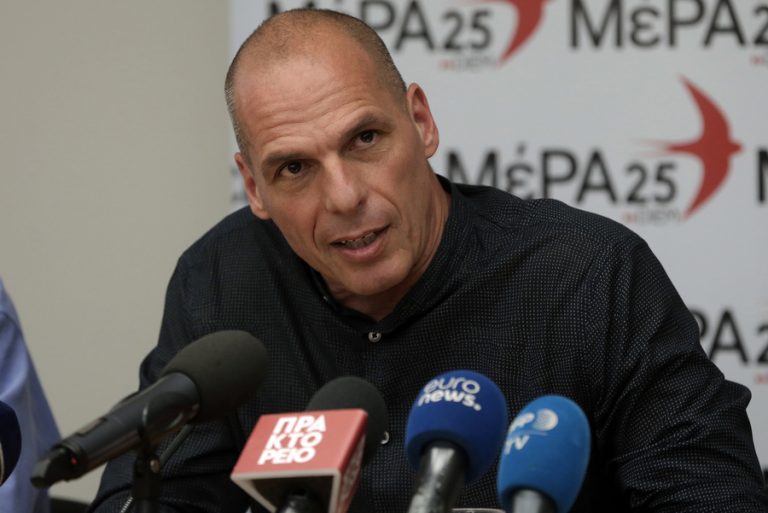 Βαρουφάκης: «Πρώτο κόμμα η ΝΔ – Ο Τσίπρας πέρασε δύο μνημόνια και θα τιμωρηθεί»