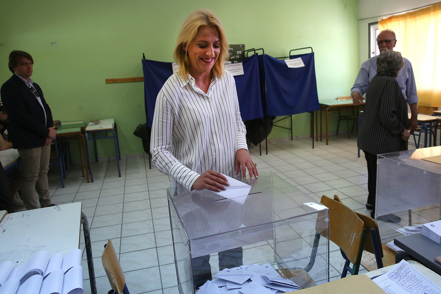 Ρένα Δούρου: Να προσέλθουν οι πολίτες μαζικά στις κάλπες