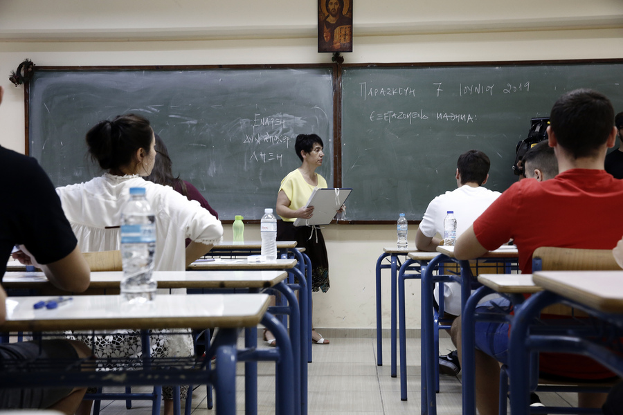 Πανελλαδικές 2019: Μεγάλα τα ποσοστά κάτω από τη βάση σε Βιολογία γενικής παιδείας και Μαθηματικά Προσανατολισμού