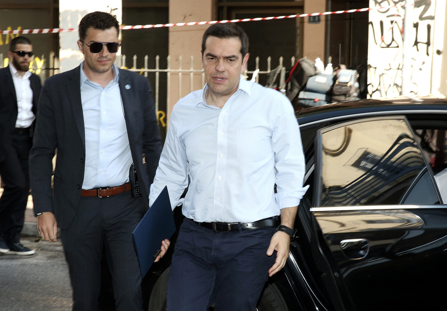 Πρόγραμμα που θα περιλαμβάνει στόχο νέας αύξησης του κατώτατου μισθού αναμένεται να παρουσιάσει ο ΣΥΡΙΖΑ