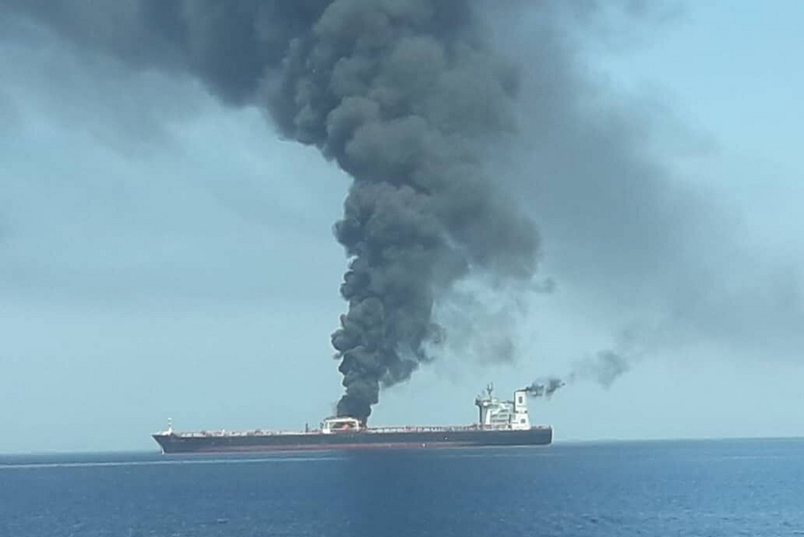 Συγκεχυμένες πληροφορίες για το δεξαμενόπλοιο στο Ομάν – Η ιδιοκτήτρια εταιρεία διαψεύδει ότι βυθίστηκε (upd)