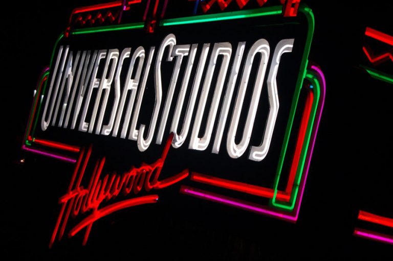 Universal Studios: 500.000 πρωτότυπες ηχογραφήσεις καταστράφηκαν σε πυρκαγιά