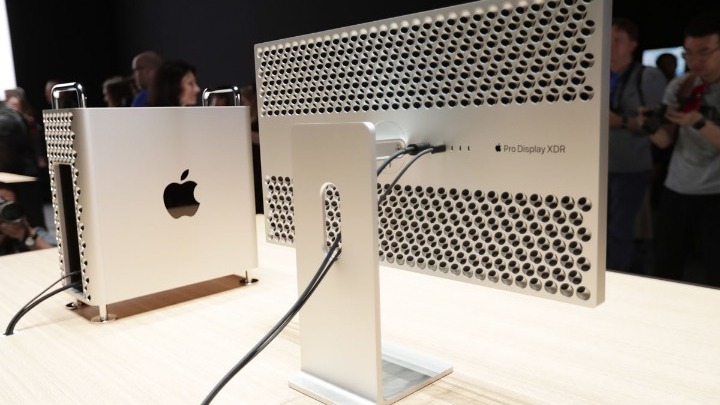 Η Apple αγνοεί τον εμπορικό πόλεμο και συναρμολογεί στην «κόκκινη Κίνα»