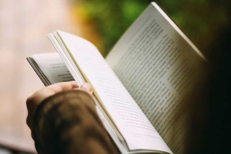 Τέσσερα βιβλία που θα πρέπει να διαβάσετε για να …σαρώσετε το 2020