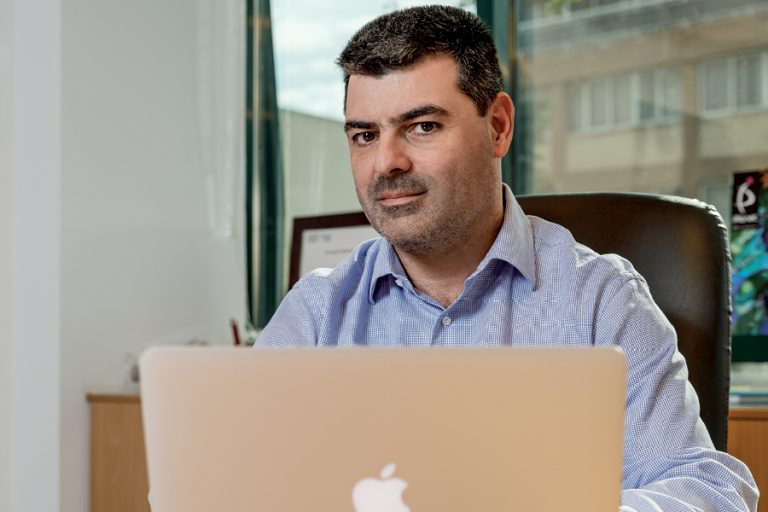 Kωστής Σταυρόπουλος: Ο άνθρωπος που «τρέχει» τα προϊόντα της Apple στην Ελλάδα αυτό το Σάββατο στο Business Monitor