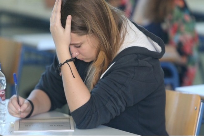 Σε Κοινωνιολογία και Βιολογία εξετάζονται οι υποψήφιοι των Πανελληνίων- Αυτά είναι τα θέματα